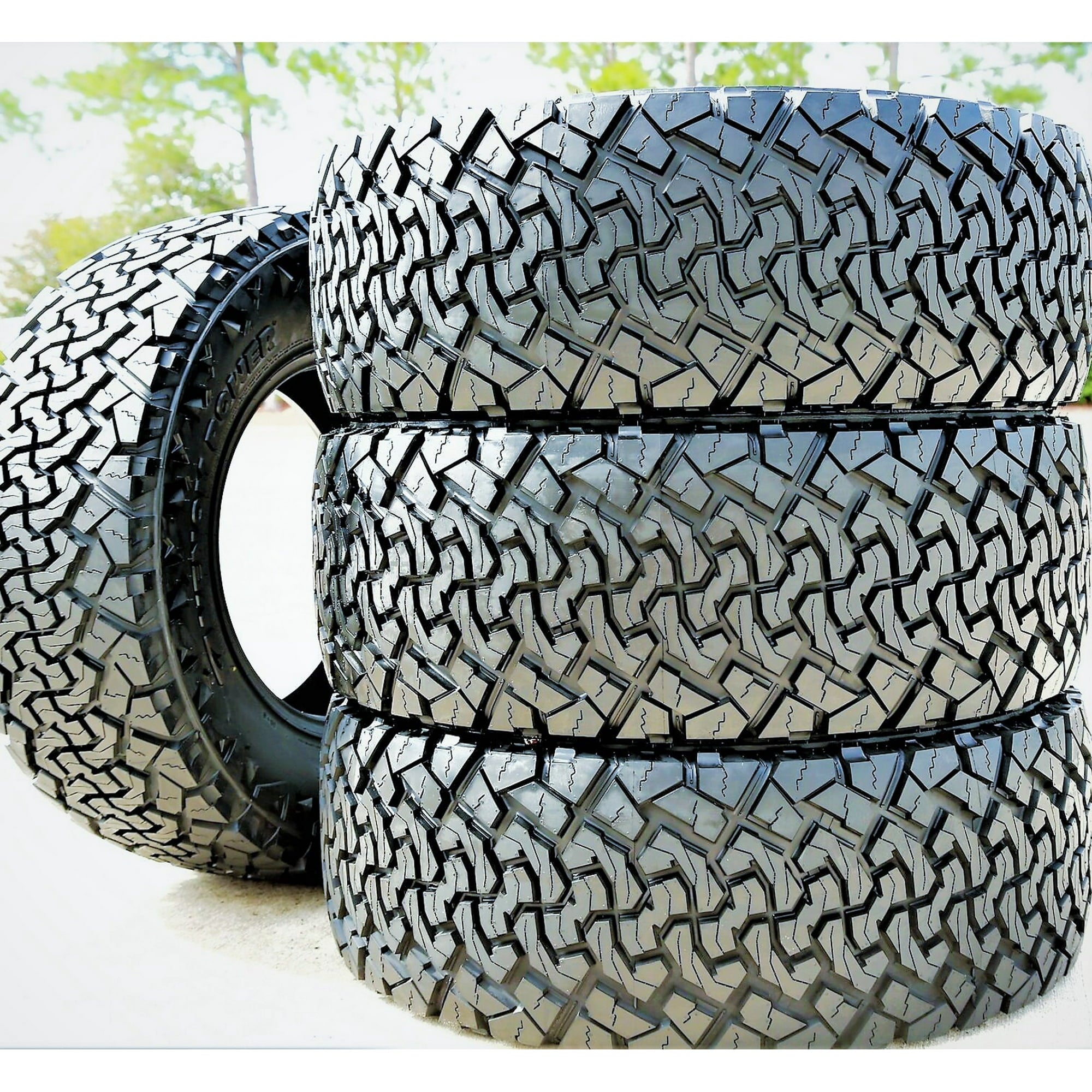 Venom Power Terra Hunter X/T 305/55R20 121/118Q E 10 Ply Extreme Terrain Light Truck Tire