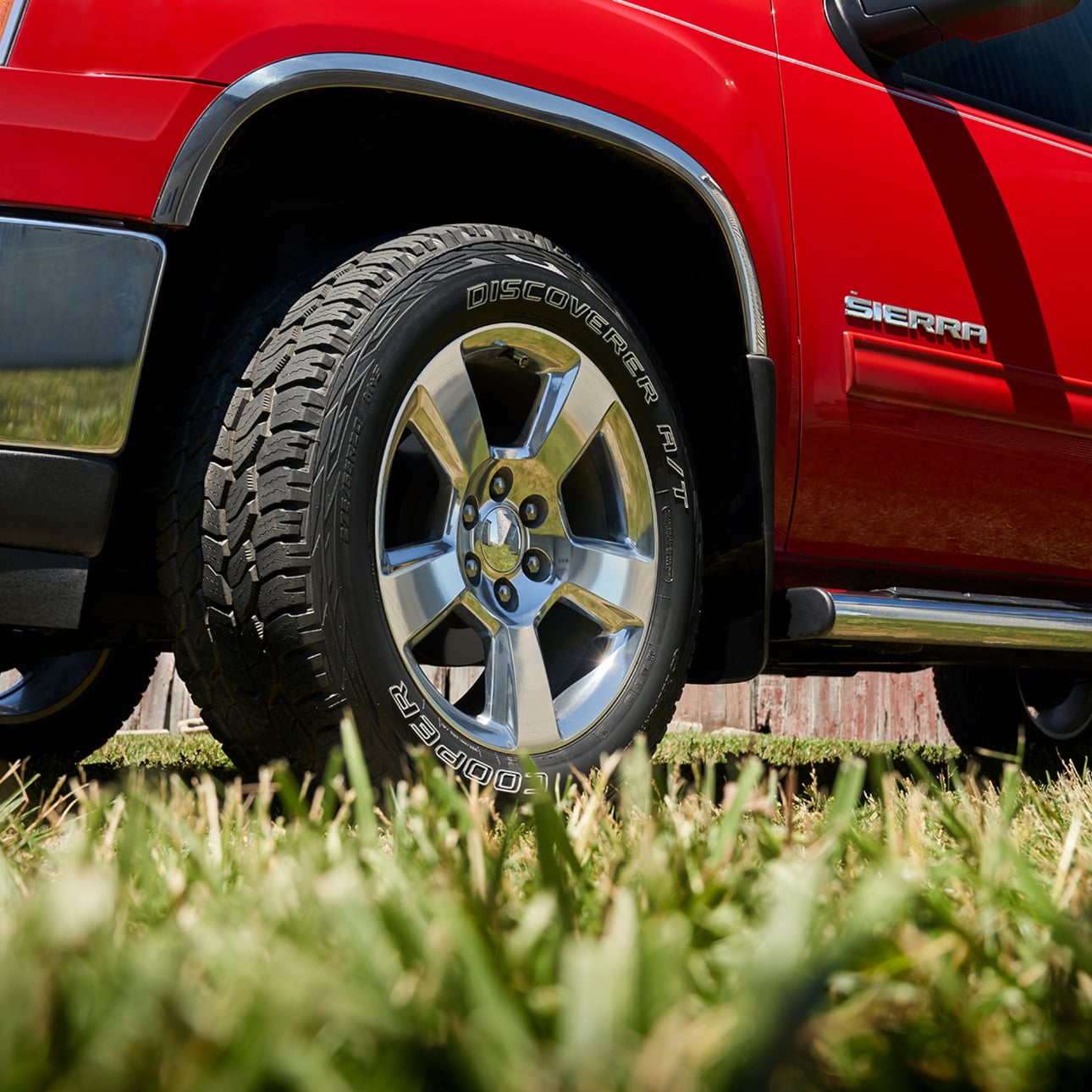 Cooper Tires Cooper Discoverer A/T All-Season 235/75R15 105T Tire Fits: 1995-99 Chevrolet Tahoe LT, 1999 Chevrolet Silverado 1500 Base