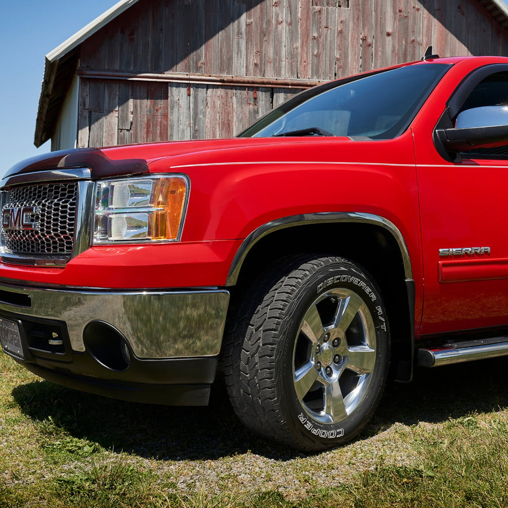 Cooper Tires Cooper Discoverer A/T All-Season 235/75R15 105T Tire Fits: 1995-99 Chevrolet Tahoe LT, 1999 Chevrolet Silverado 1500 Base