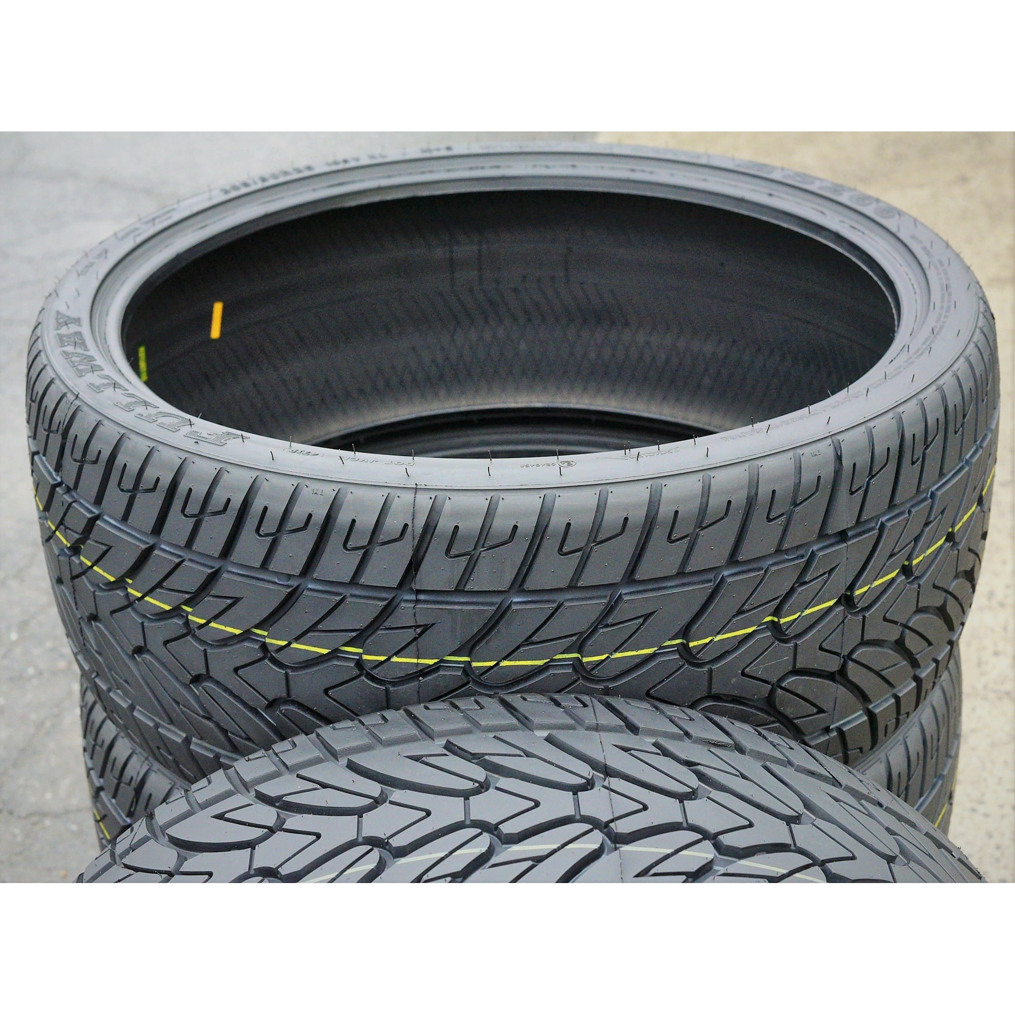 Fullway HS266 295/35R24 110V XL Performance a/s All Season Tire