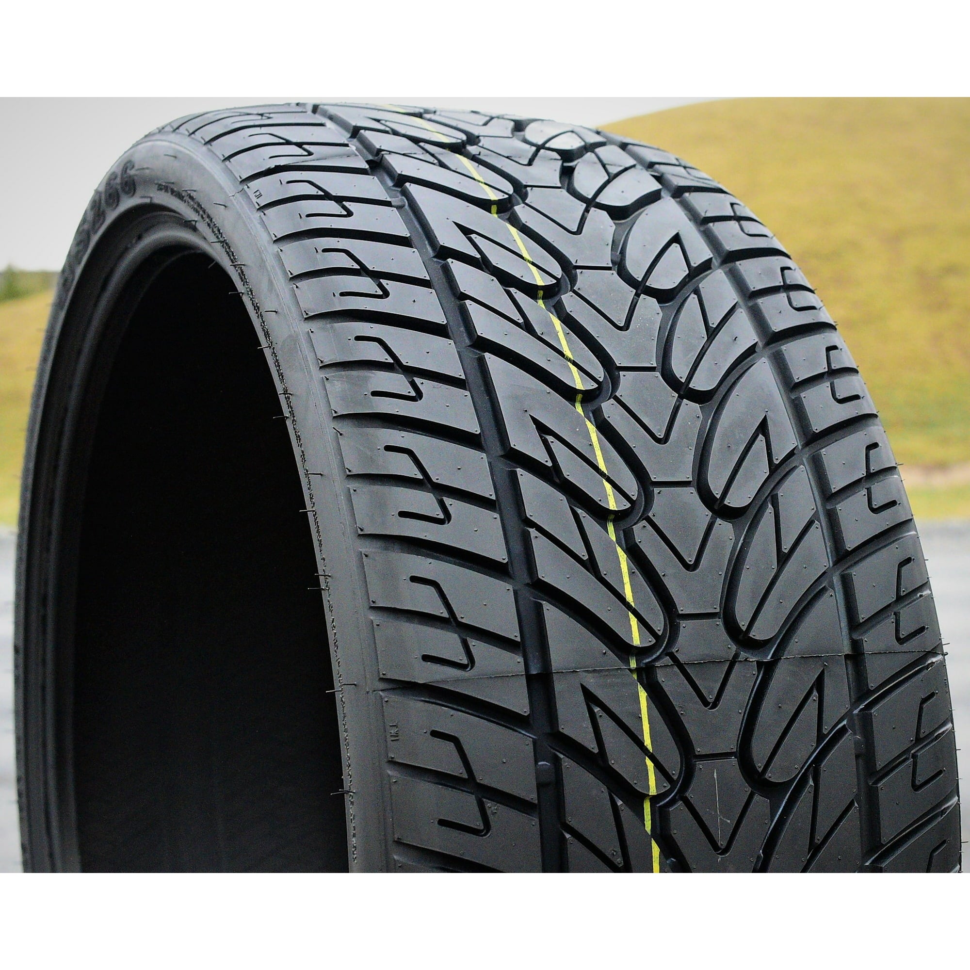 Fullway HS266 295/35R24 110V XL Performance a/s All Season Tire