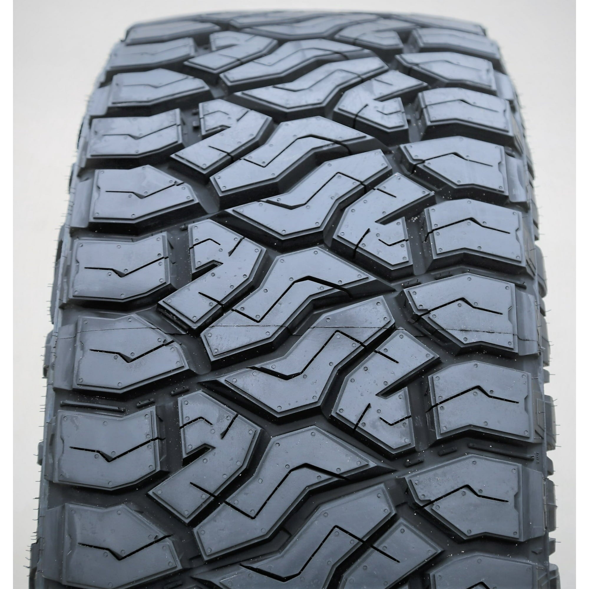 Venom Power Terra Hunter R/T+ 275/70R18 128/125Q F 12 Ply Rugged Terrain Light Truck Tire