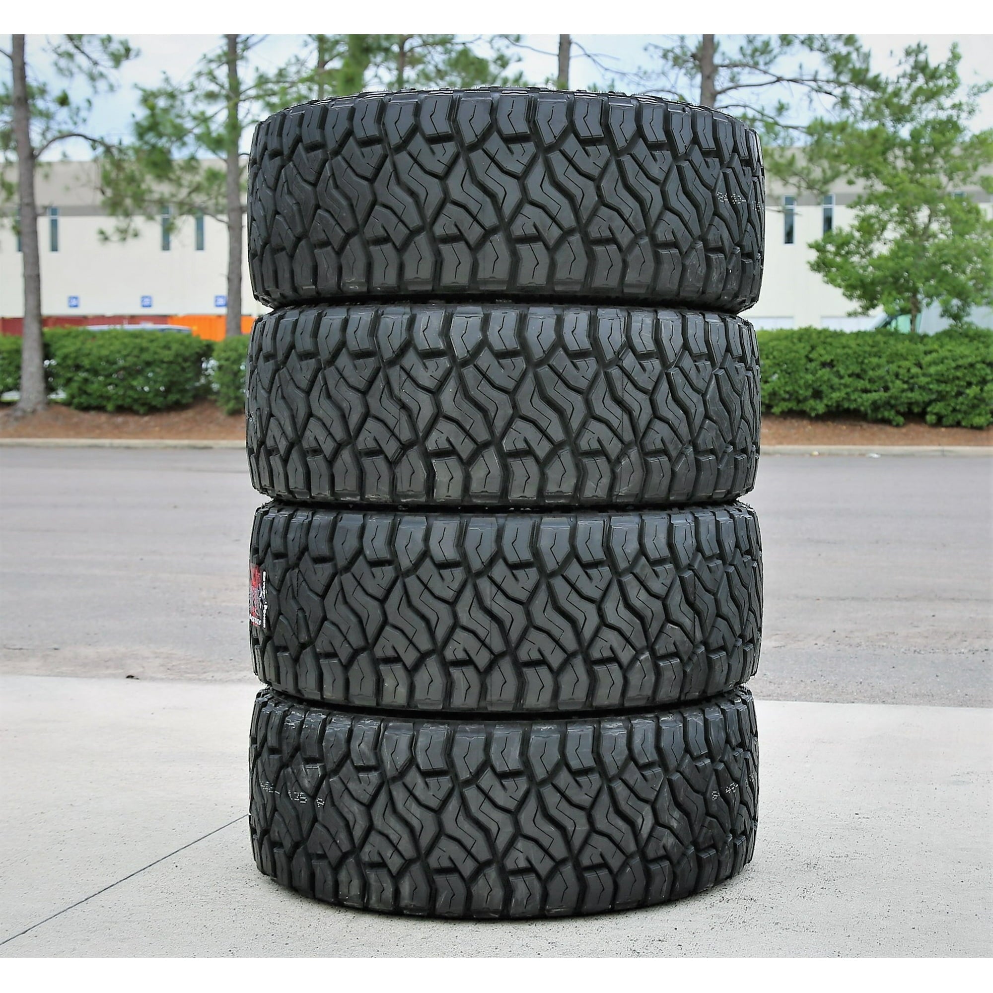 Venom Power Terra Hunter R/T+ 275/70R18 128/125Q F 12 Ply Rugged Terrain Light Truck Tire