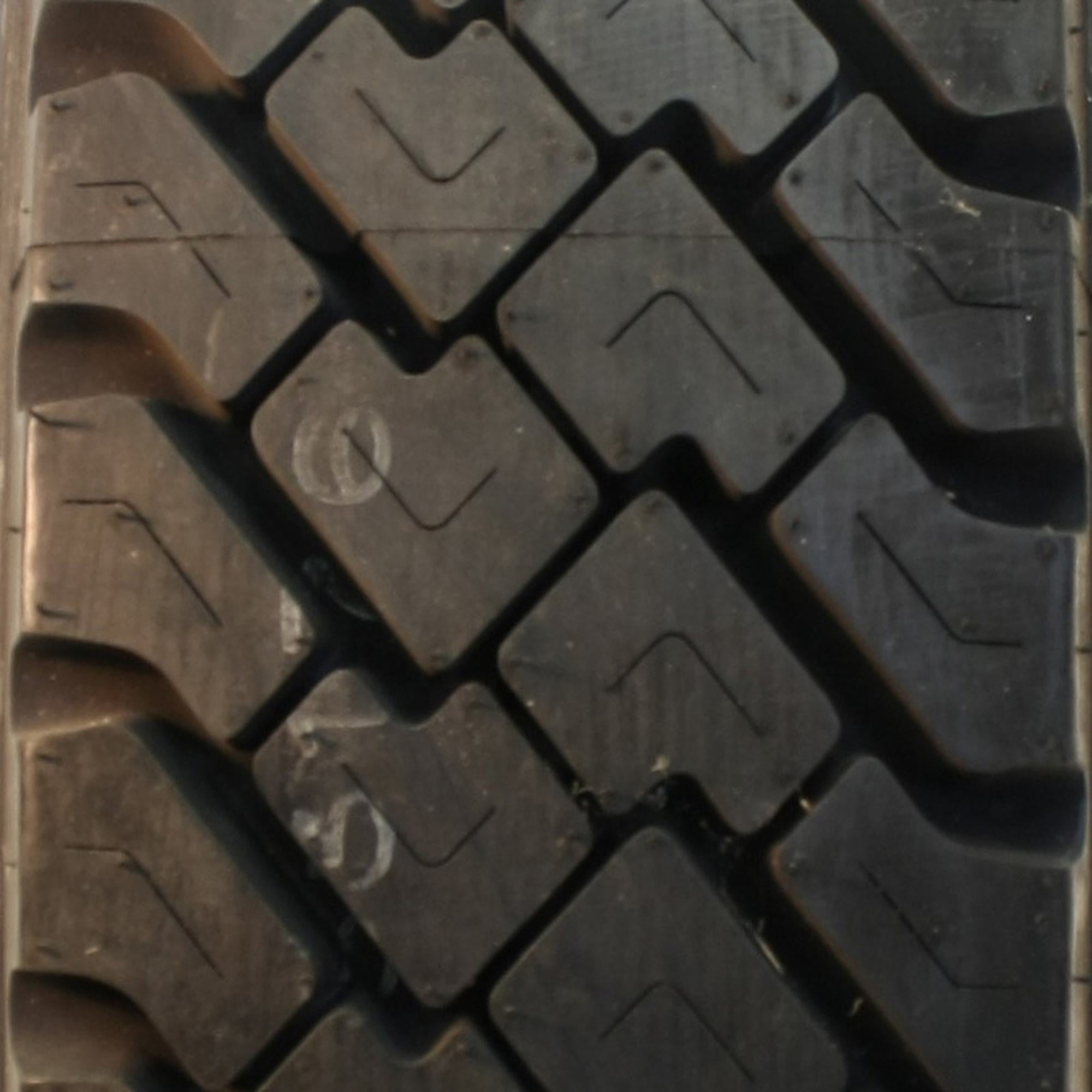 General D450 11R24.5 149B G Commercial Tire