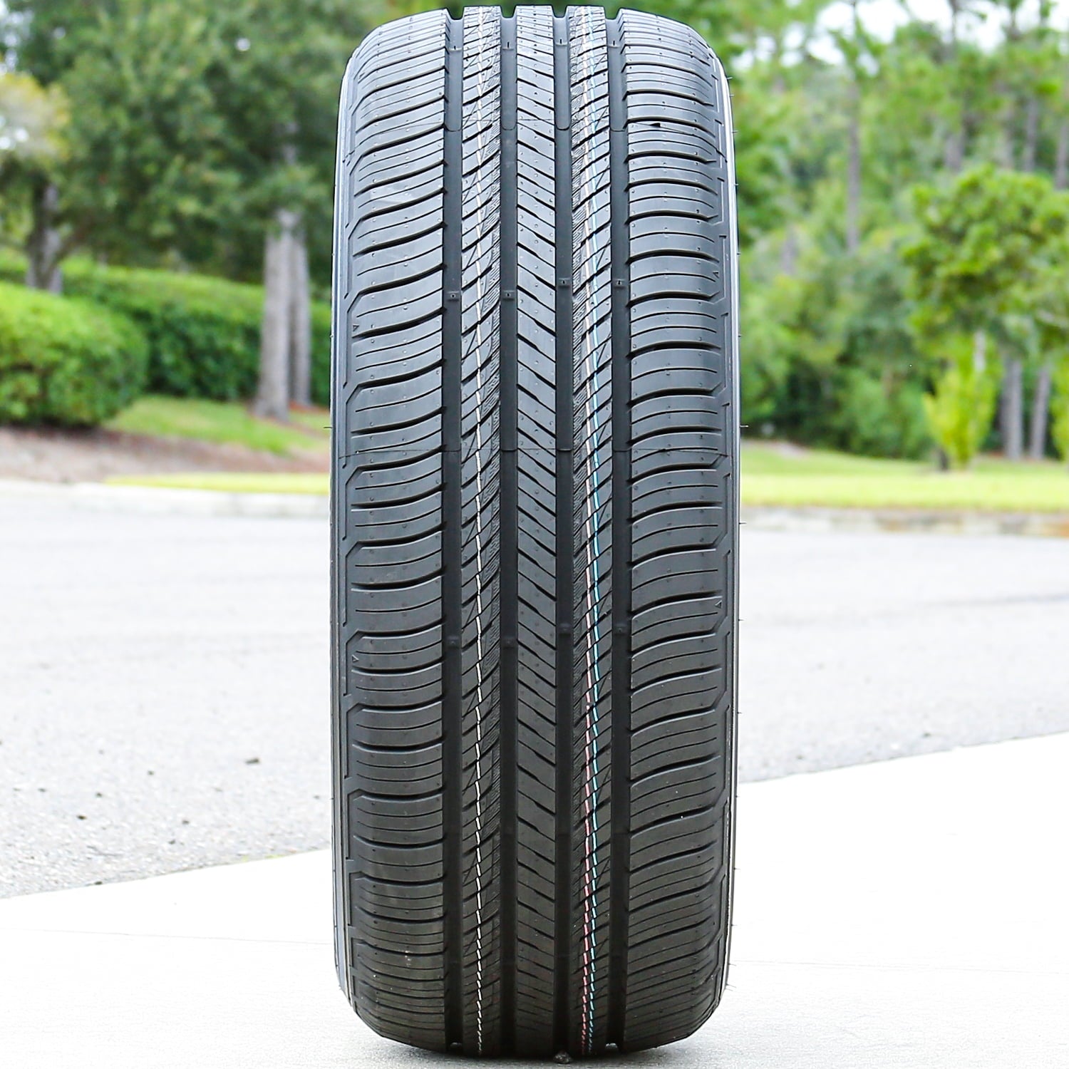 Kumho Tire Kumho Crugen HP71 All Season 255/55R18 109V XL SUV/Crossover Tire