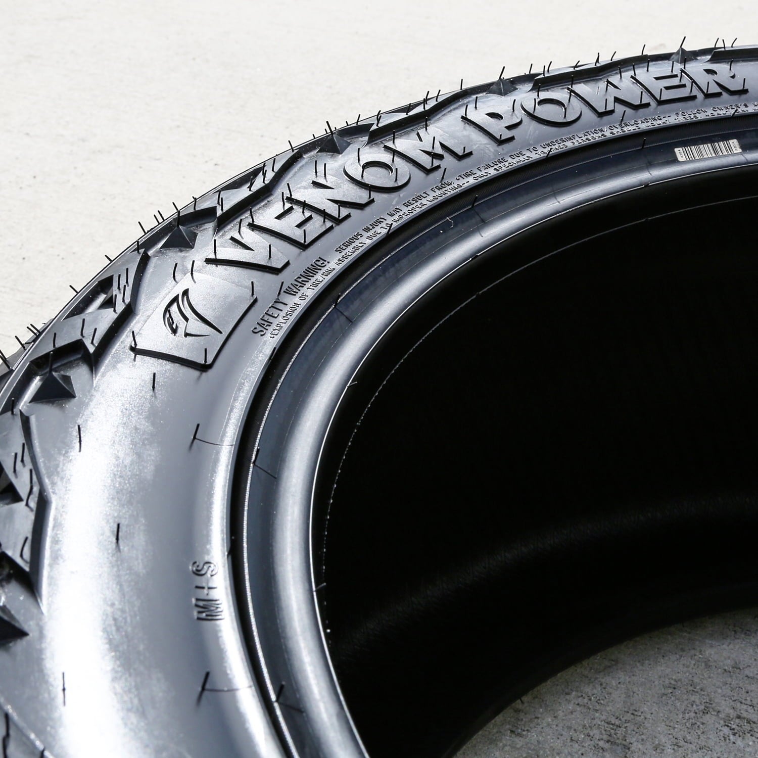 Venom Power Terra Hunter X/T 37X13.50R24 124Q F 12 Ply Extreme Terrain Light Truck Tire