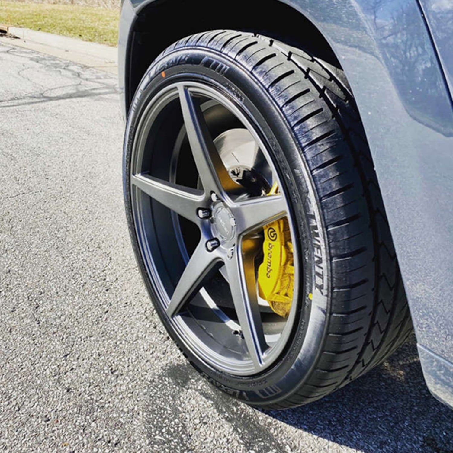 Lexani LX-TWENTY 235/30ZR20 235/30R20 88W XL High Performance a/s All Season Tire