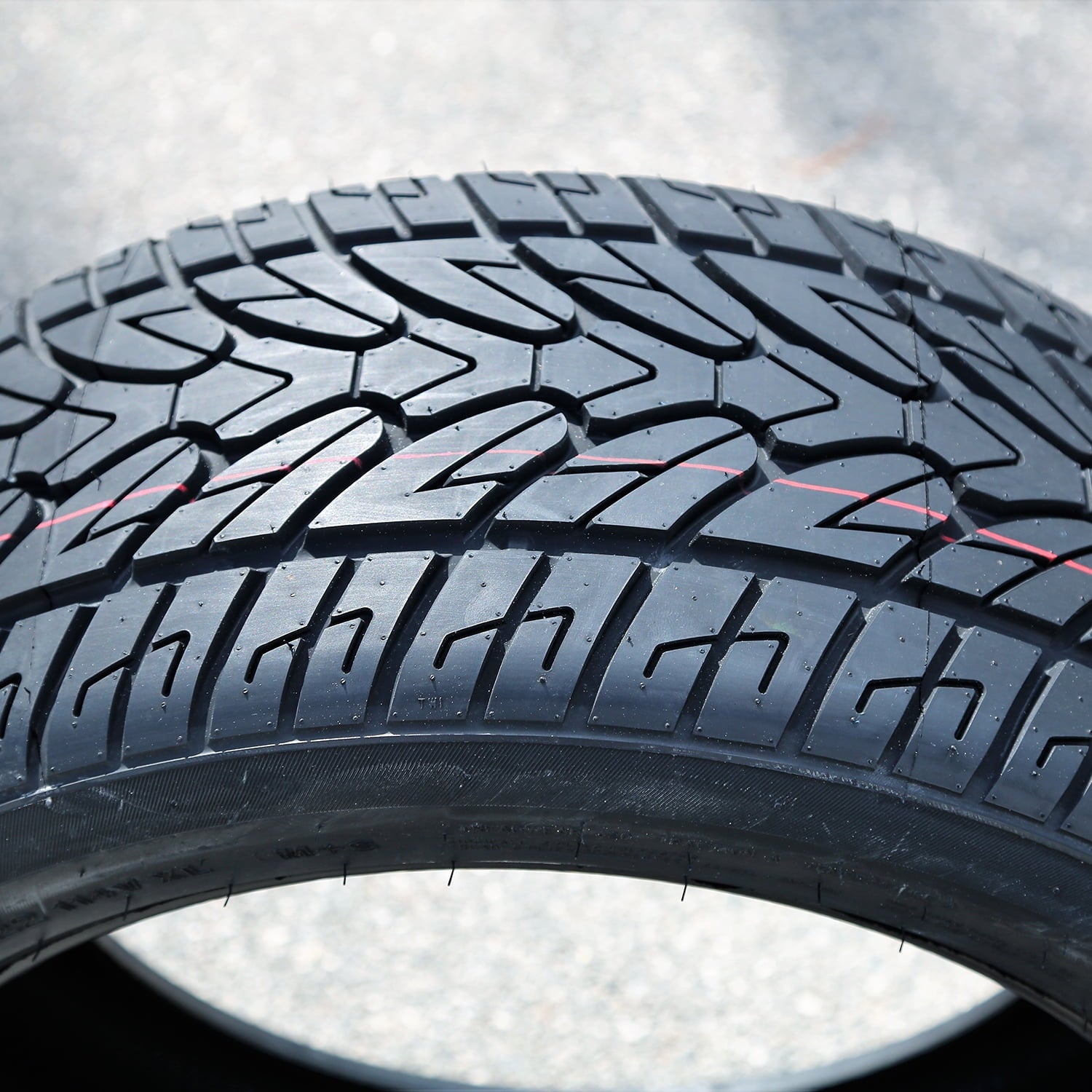 Fullway HS266 305/40R22 114V XL Performance a/s All Season Tire