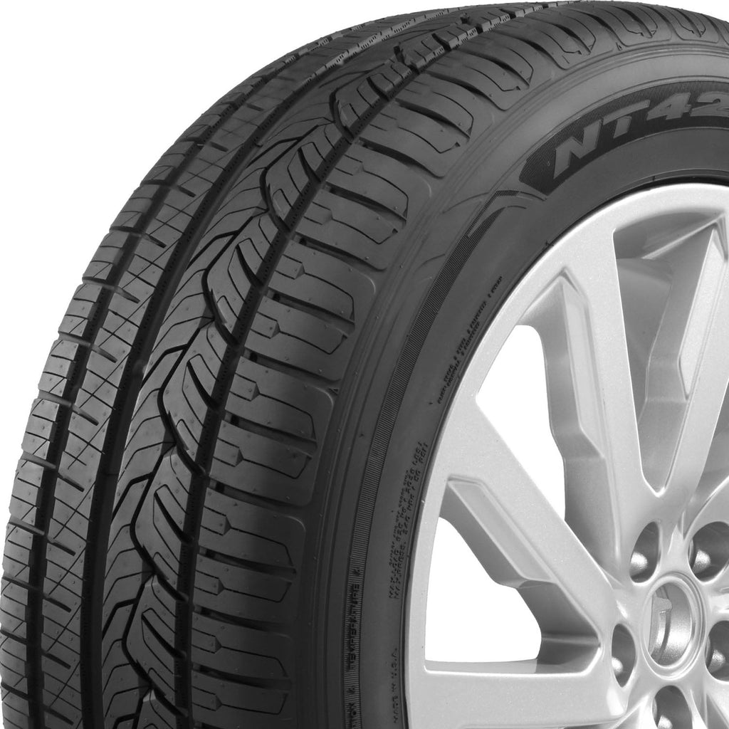 Nitto NT421Q All Season 235/55ZR20 105W XL Passenger Tire
