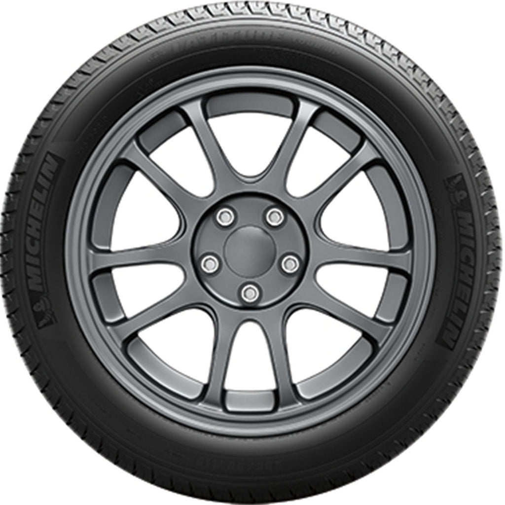 Michelin Latitude Tour HP All-Season 255/55R18 105V Tire