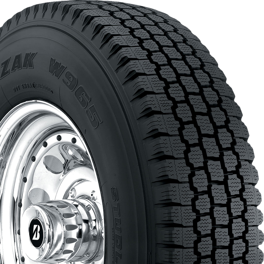 Bridgestone Blizzak W965 Winter LT245/75R16 120/116Q E Light Truck Tire