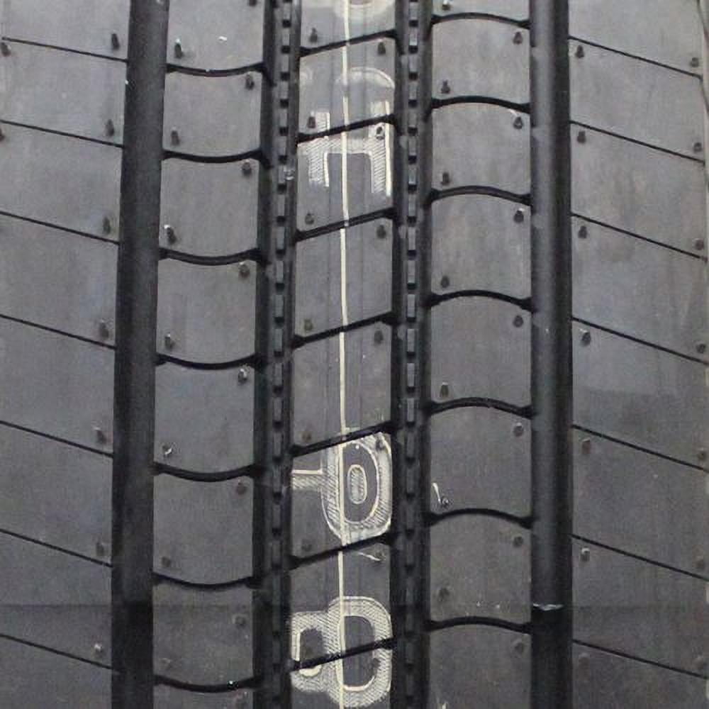 Falken RI151 245/70R19.5 136L Tire