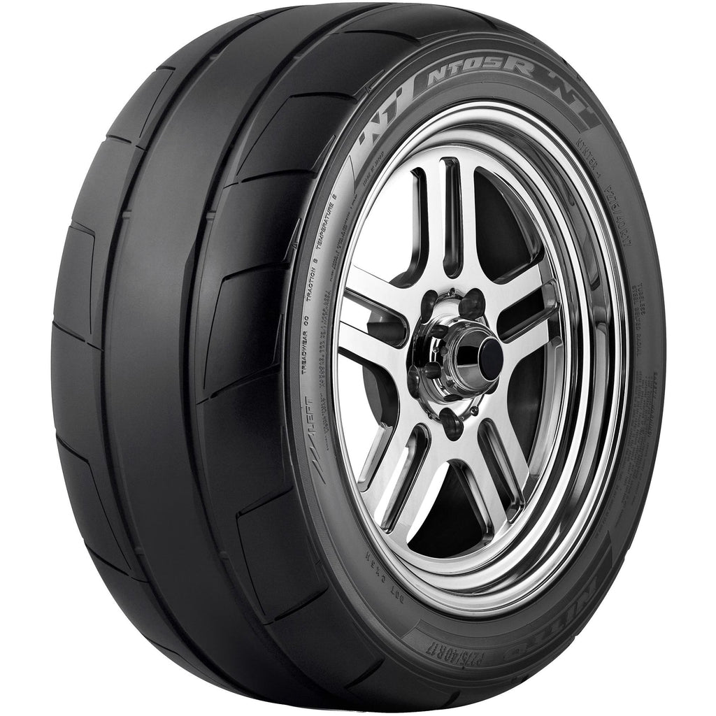 Nitto NT05R 275/40R-17 Tire