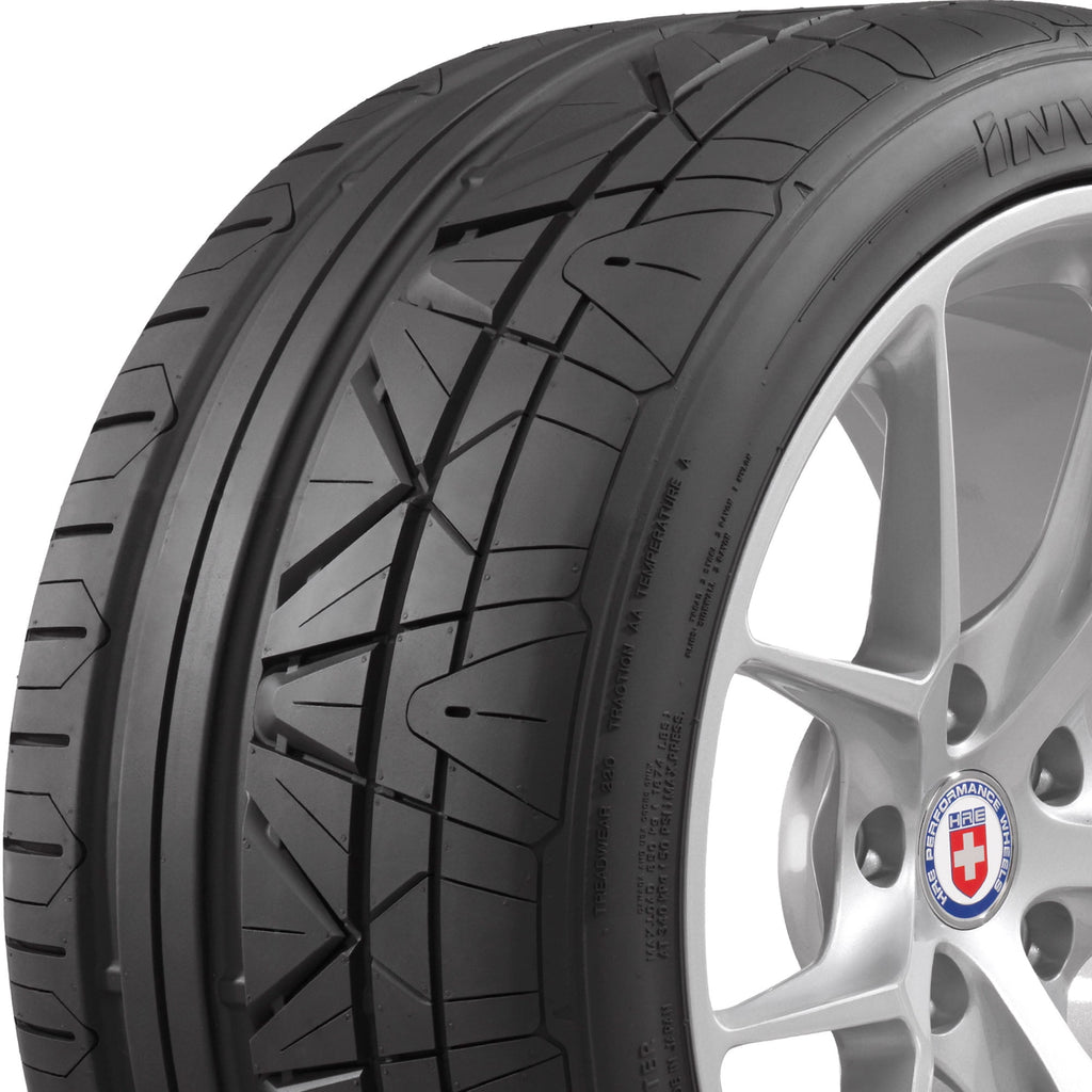 Nitto Invo 235/45ZR17 94W Tire