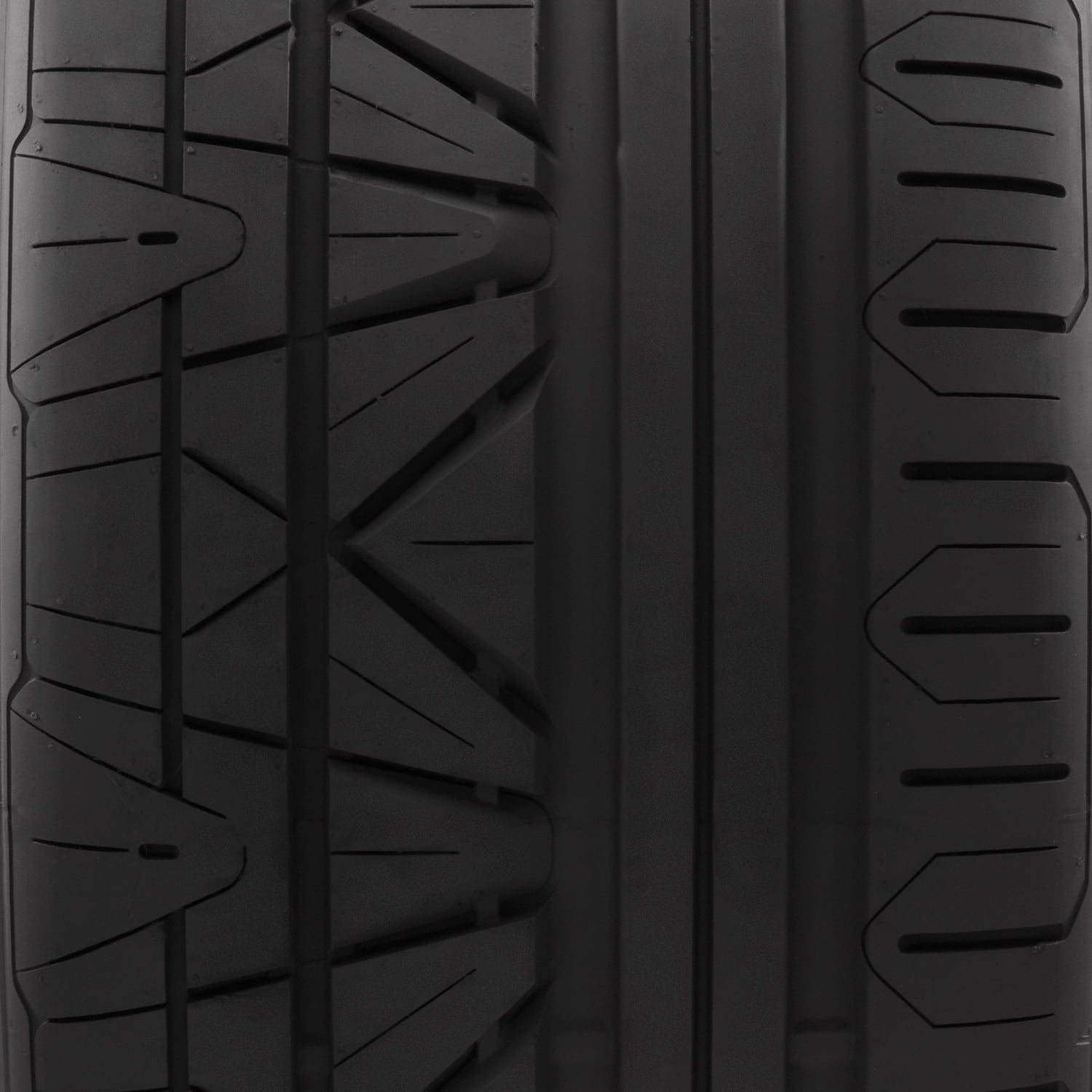 Nitto Invo 235/45ZR17 94W Tire
