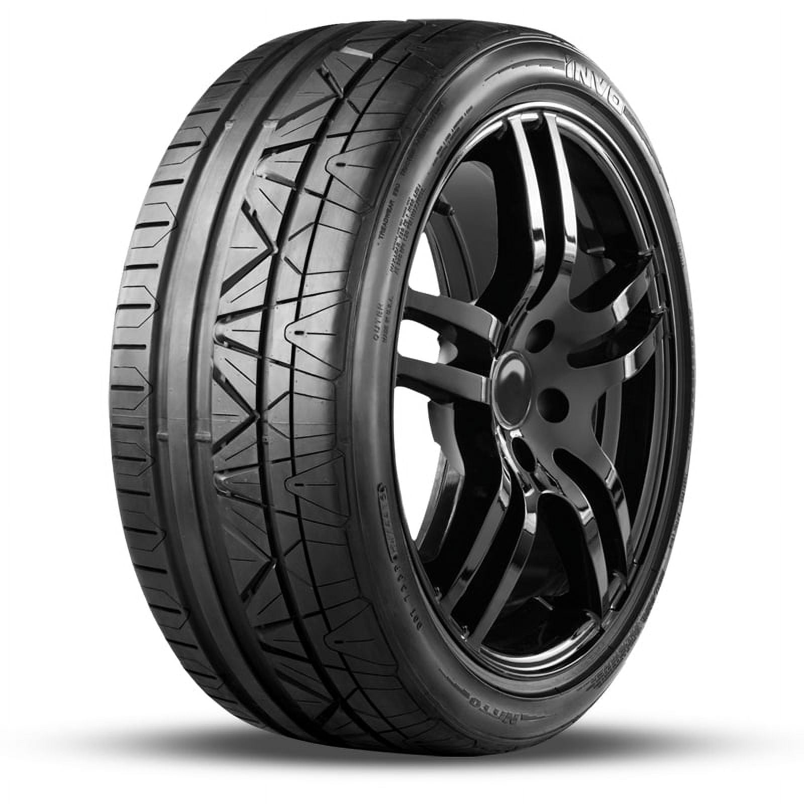 Nitto Invo 235/35R19 91 Y Tire Fits: 2018-23 Honda Civic Sport Touring, 2016-18 Ford Focus RS