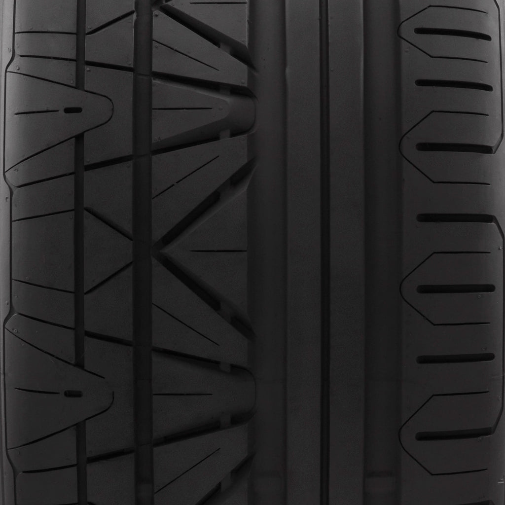 Nitto Invo UHP 245/40ZR19 98W XL Passenger Tire
