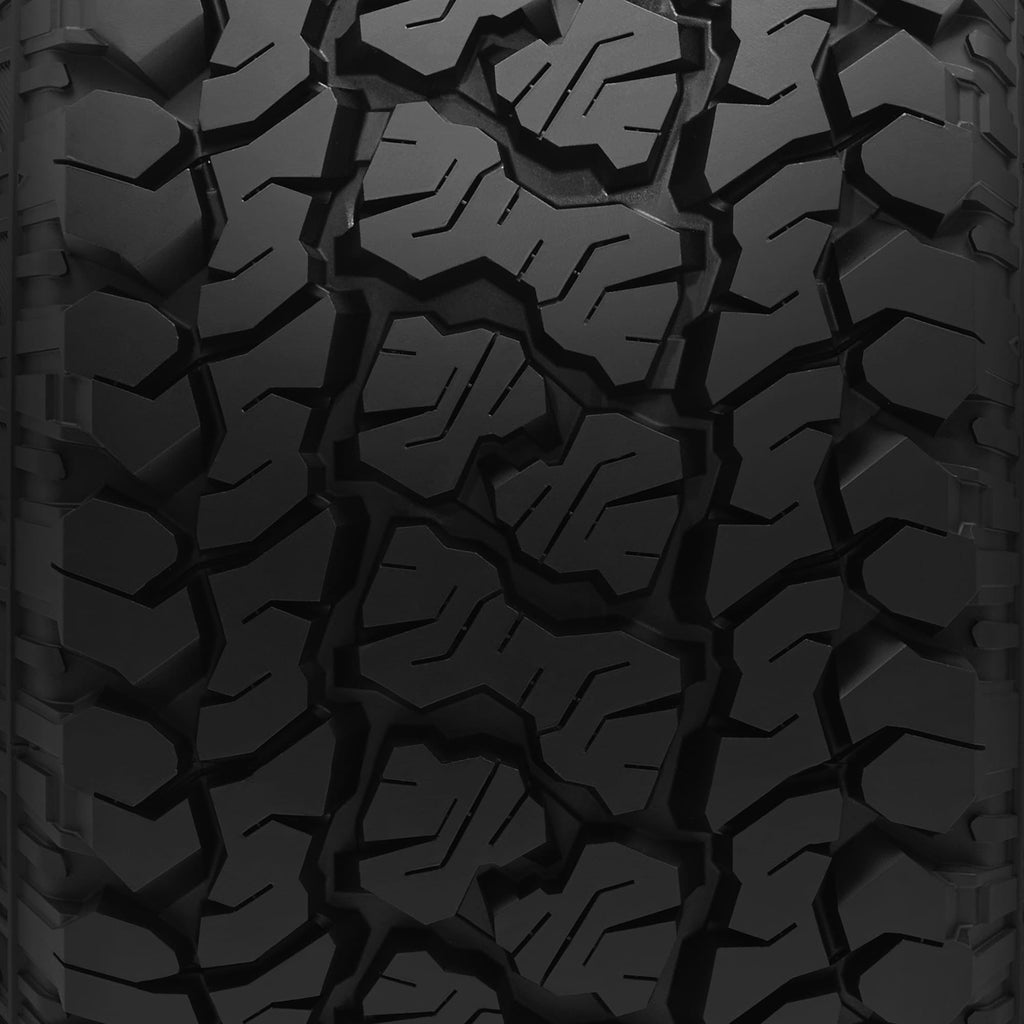 Kumho Tire Kumho Road Venture AT51 245/65-17 105 T Tire
