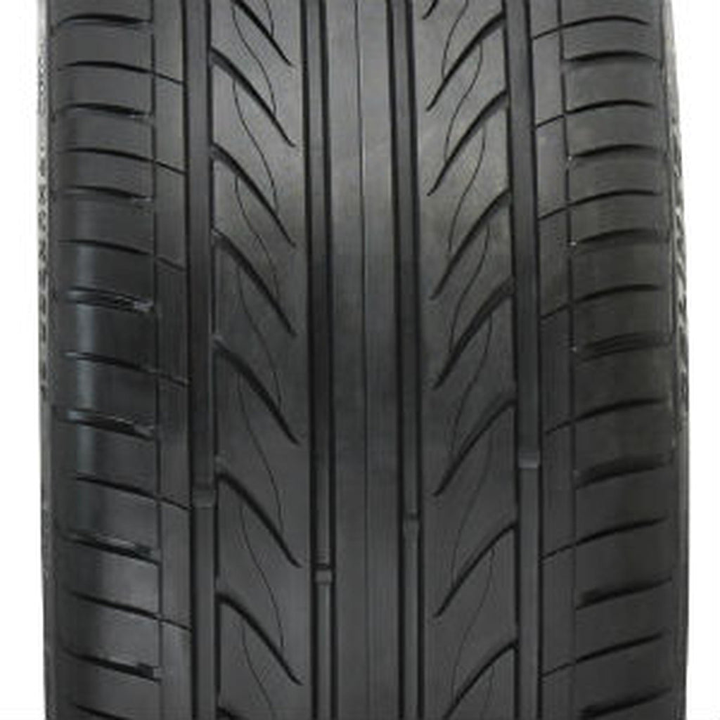 Delinte D7 A/S All Season 255/45R20 105W XL Passenger Tire
