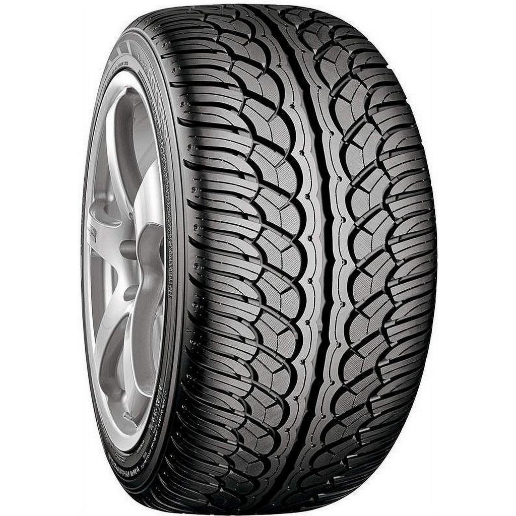 Yokohama Parada Spec-X 265/40R22 106 V Tire Fits: 2022-23 Audi e-tron Quattro Chronos Edition, 2023 Audi e-tron Sportback Technik