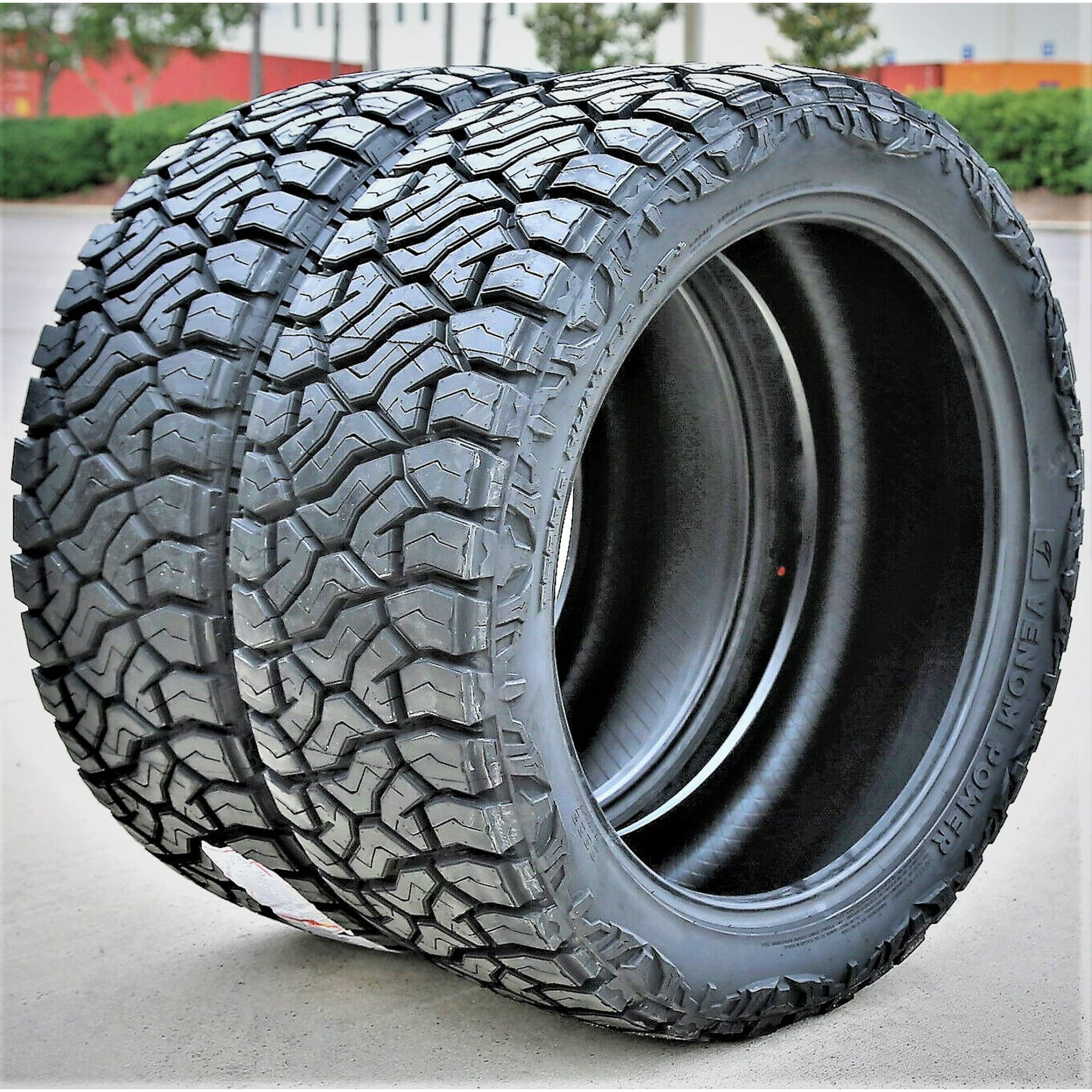 Venom Power Terra Hunter R/T+ 33X12.50R24 106Q F 12 Ply Rugged Terrain Light Truck Tire