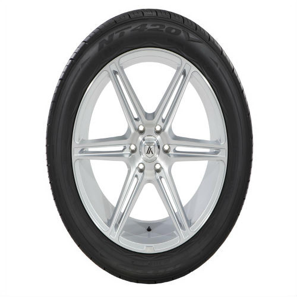 Nitto NT420V All Season 265/35R22 102V XL Light Truck Tire