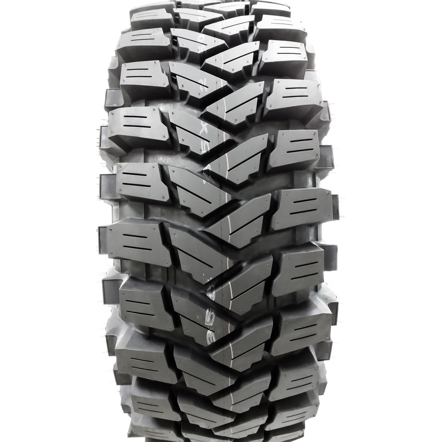 Maxxis Trepador M8060 37X13.50-17 126L E 10 Ply x/t Extreme Terrain Light Truck Tire