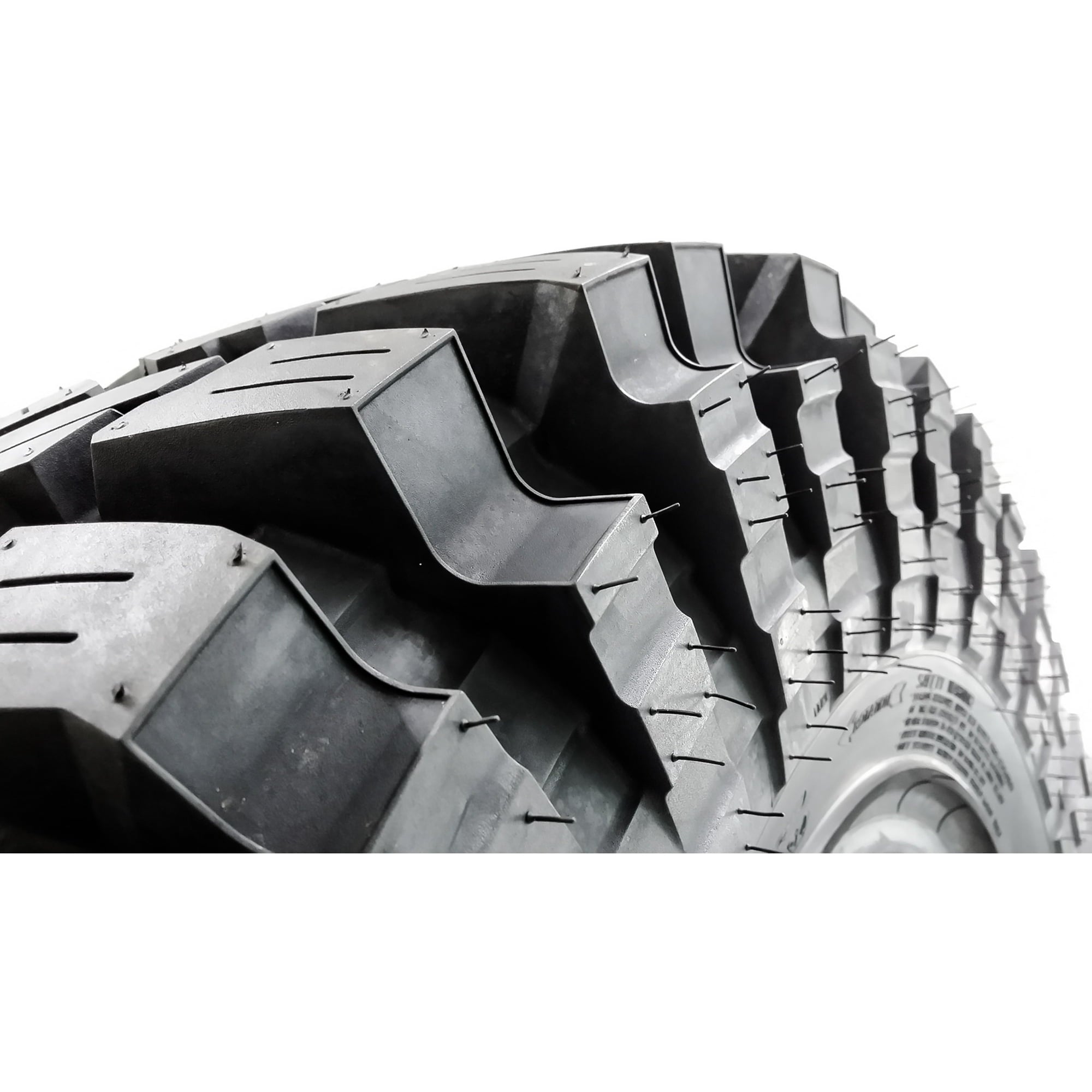 Maxxis Trepador M8060 37X13.50-17 126L E 10 Ply x/t Extreme Terrain Light Truck Tire