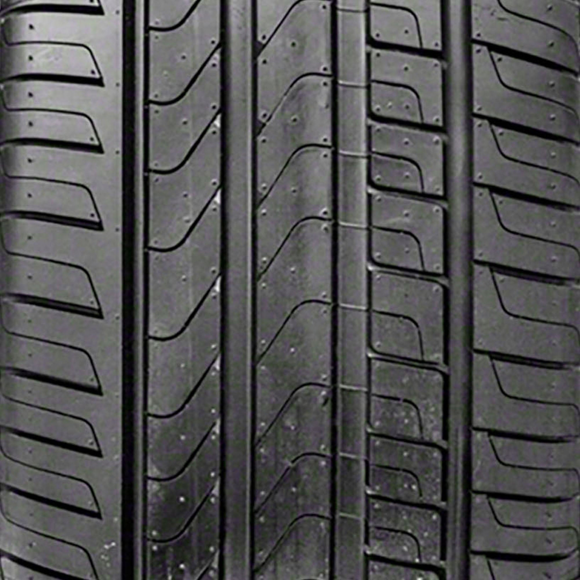 Pirelli Cinturato P7 225/45R18 95 Y Tire