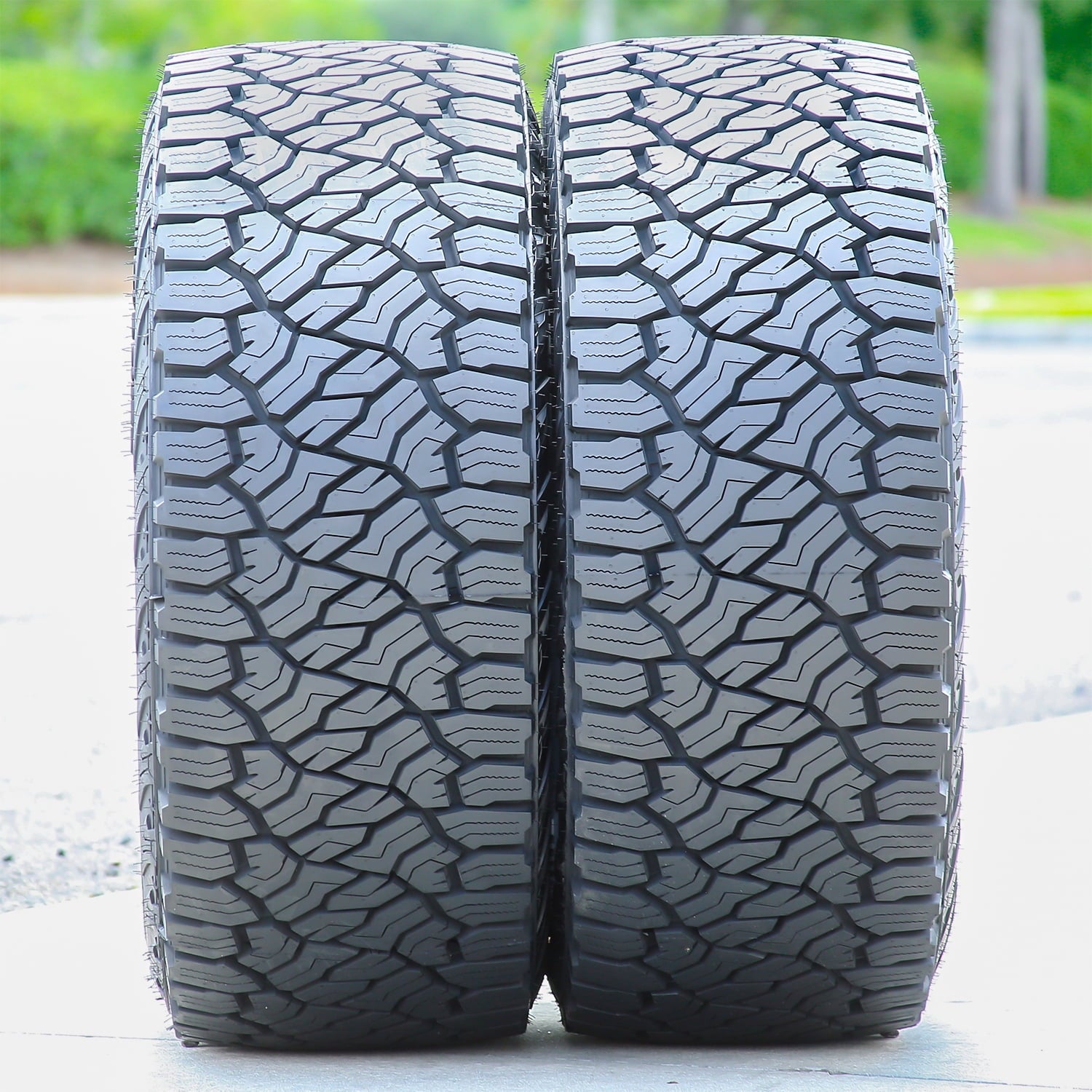 Venom Power Trail Hunter ATS 245/65R17 107H a/t All Terrain Tire