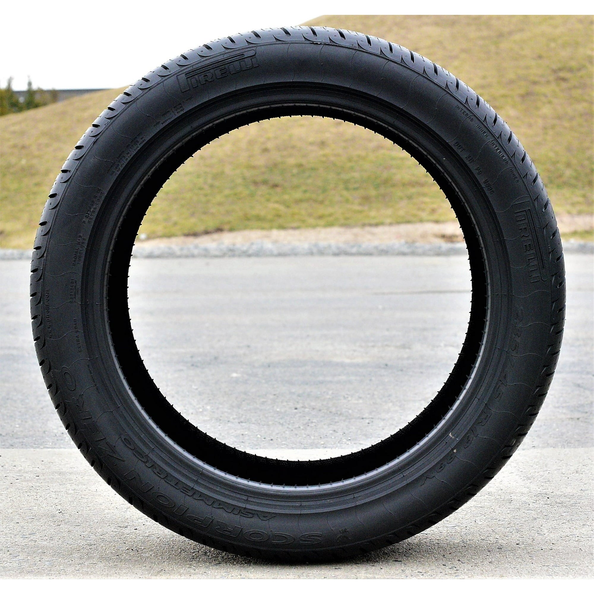 Pirelli Scorpion Zero Asimmetrico All Season 235/45R19 99V XL SUV/Crossover Tire