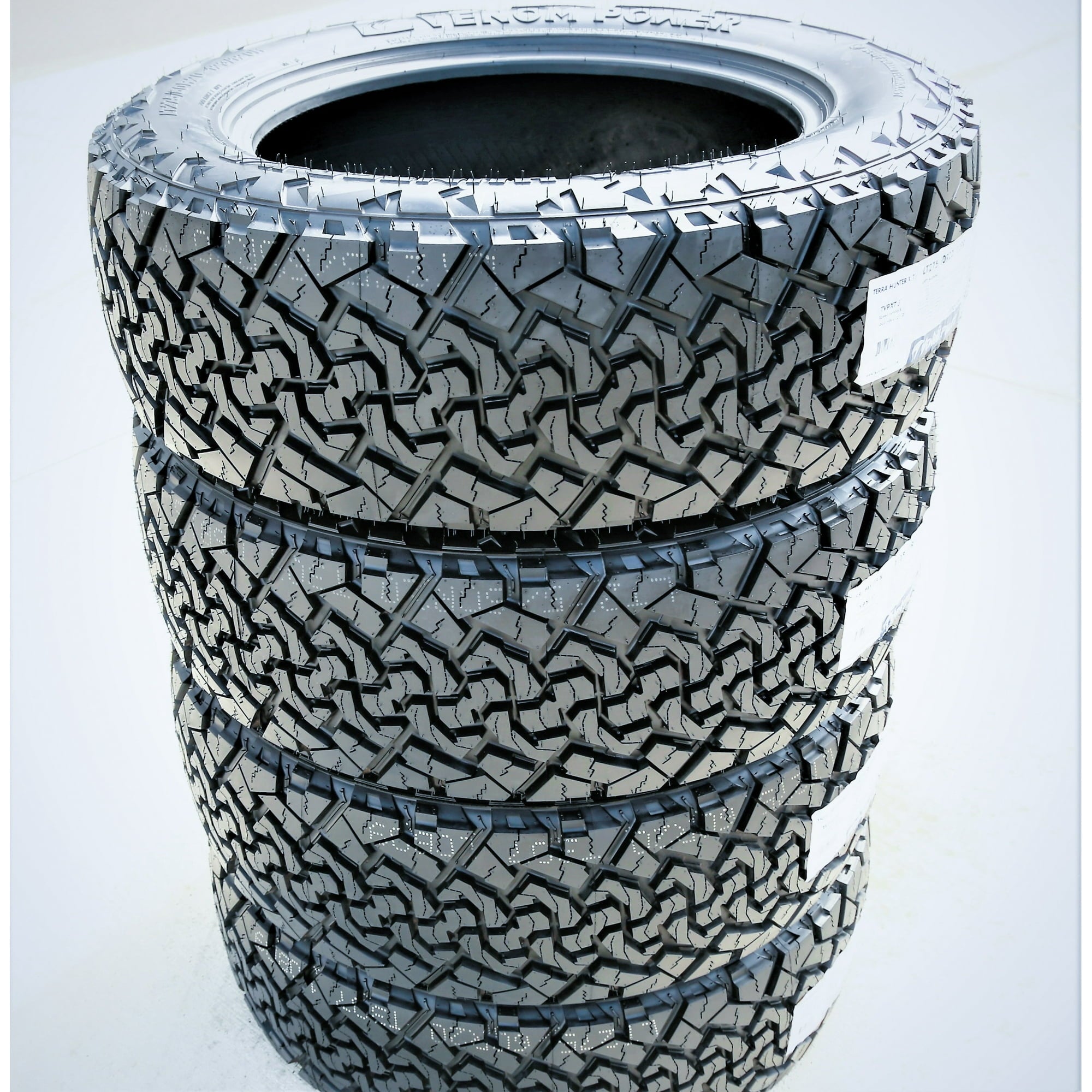Venom Power Terra Hunter X/T 275/60R20 123/120R E 10 Ply Extreme Terrain Light Truck Tire