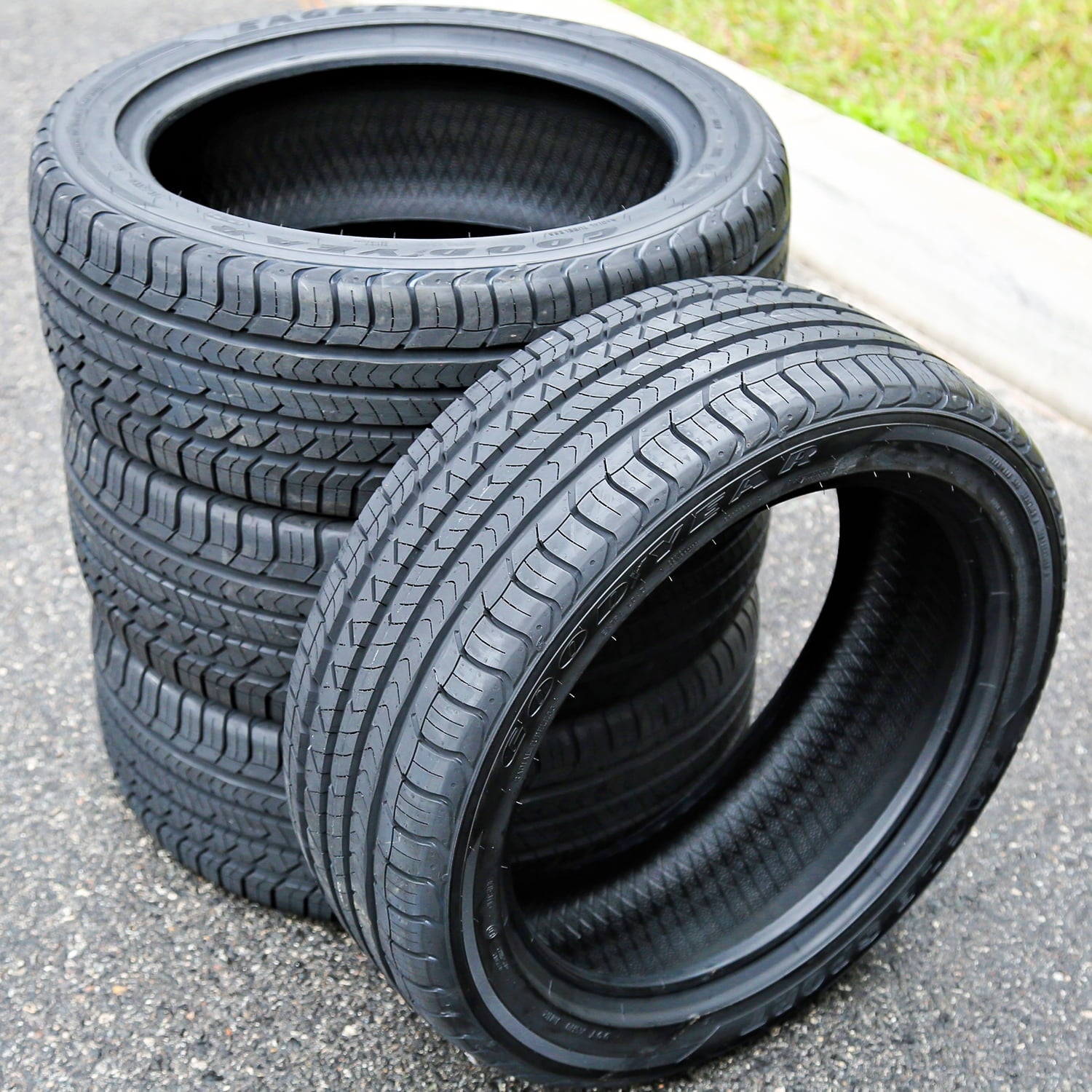 GOODYEAR EAGLE SPORT TZ 215/50R17 91/V TIRE