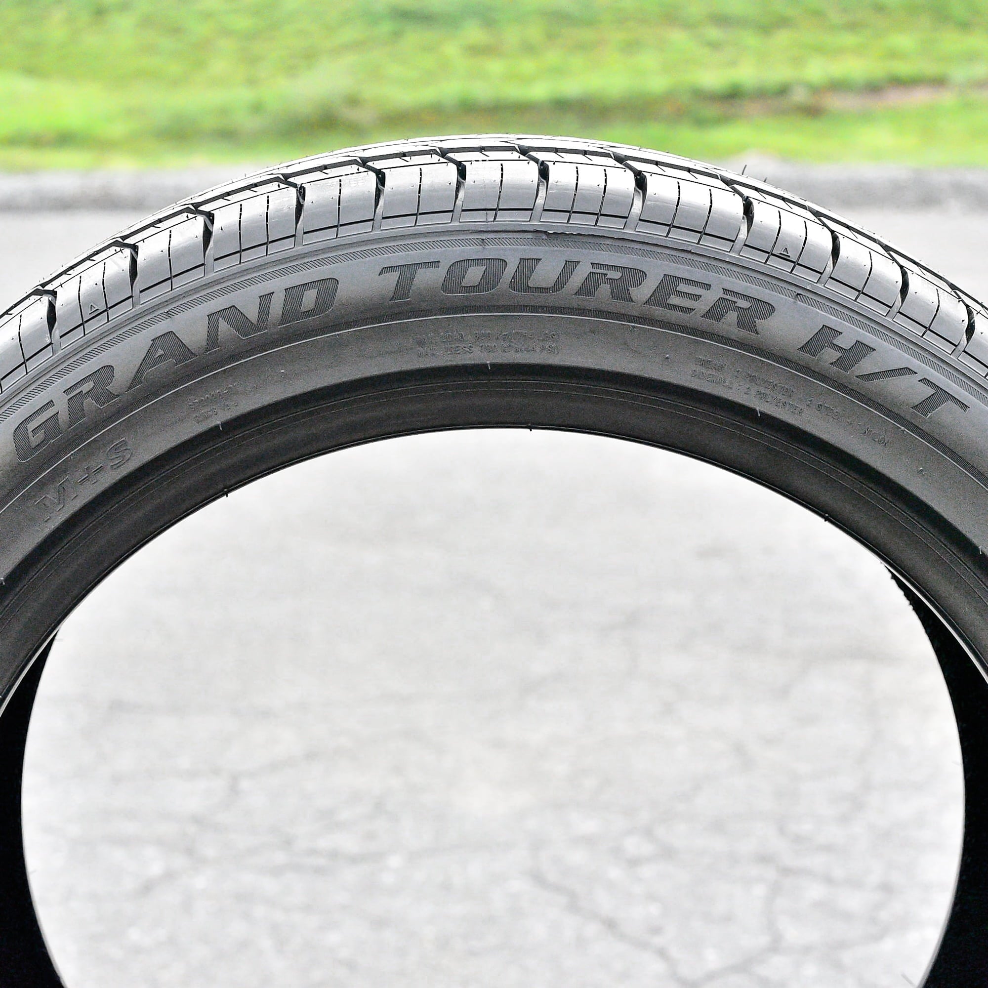 Centara Grand Tourer H/T 235/45R19 95V a/s All Season Tire