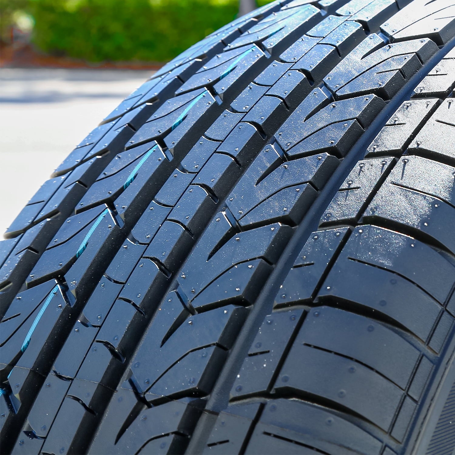 Centara Grand Tourer H/T 235/45R19 95V a/s All Season Tire