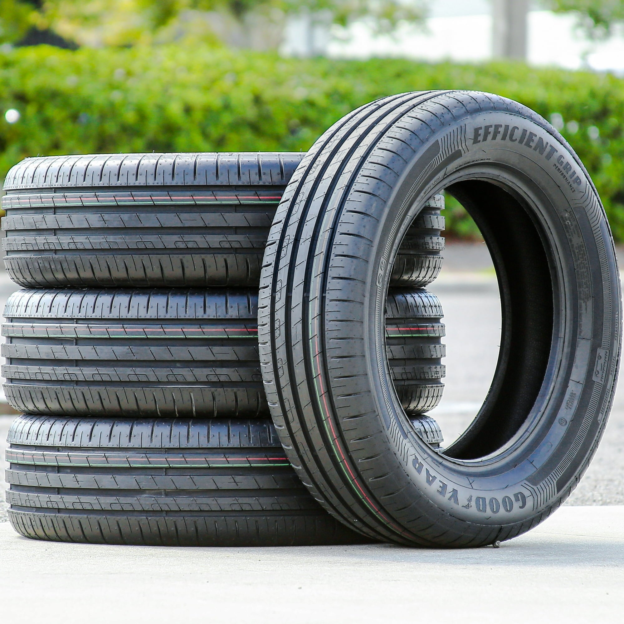 Goodyear EfficientGrip Performance 215/60R16 95V Performance Summer Tire
