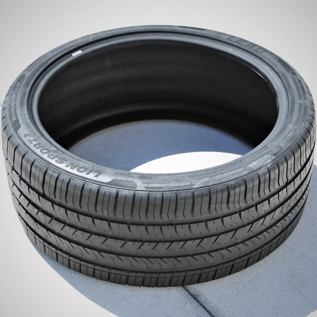 Leao Lion Sport 3 285/45R22 114V XL Performance a/s All Season Tire