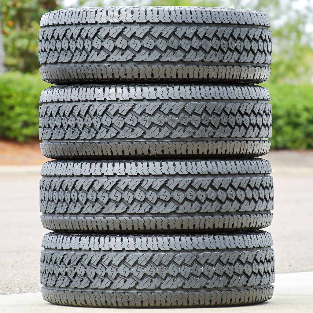 Goodyear Wrangler AT SilentTrac 255/70R16 111H a/t All Terrain Tire