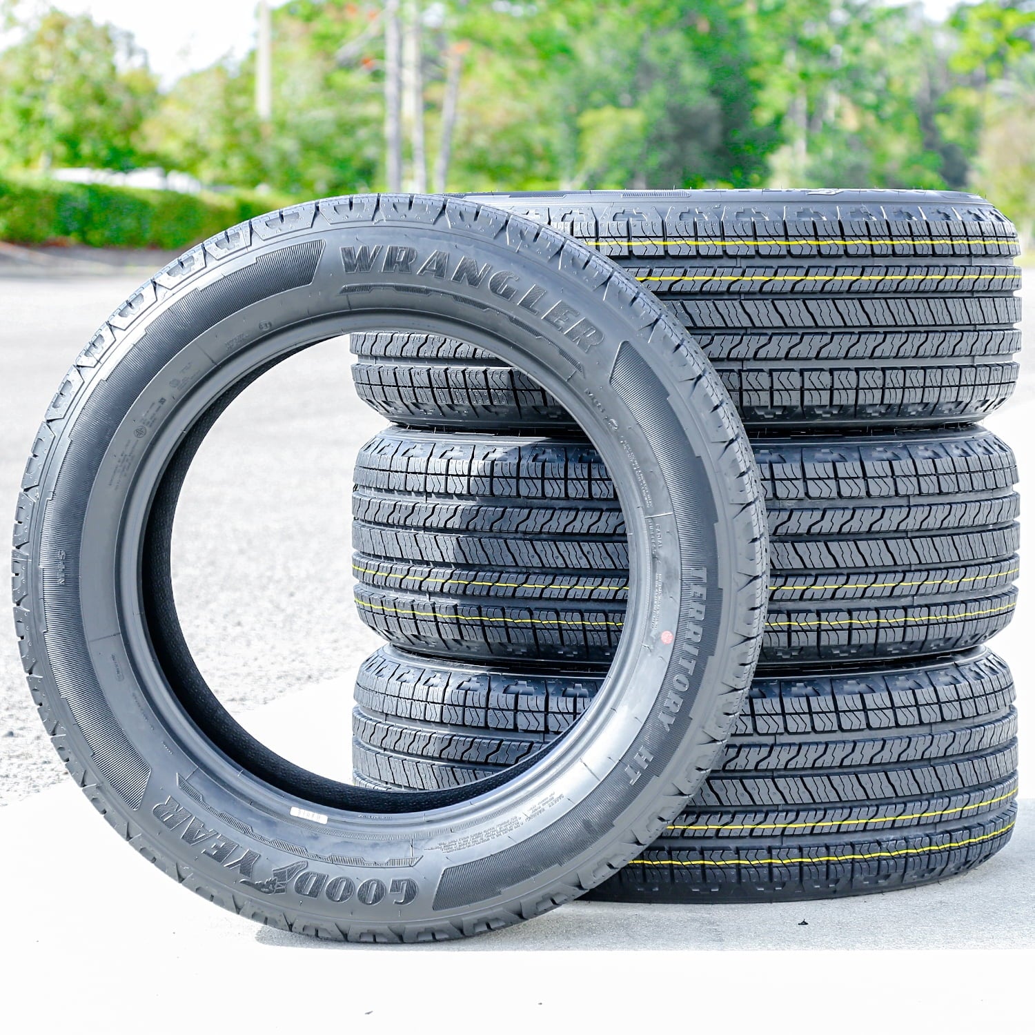 Goodyear Wrangler Territory HT 255/65R18 111H a/s All Season Tire