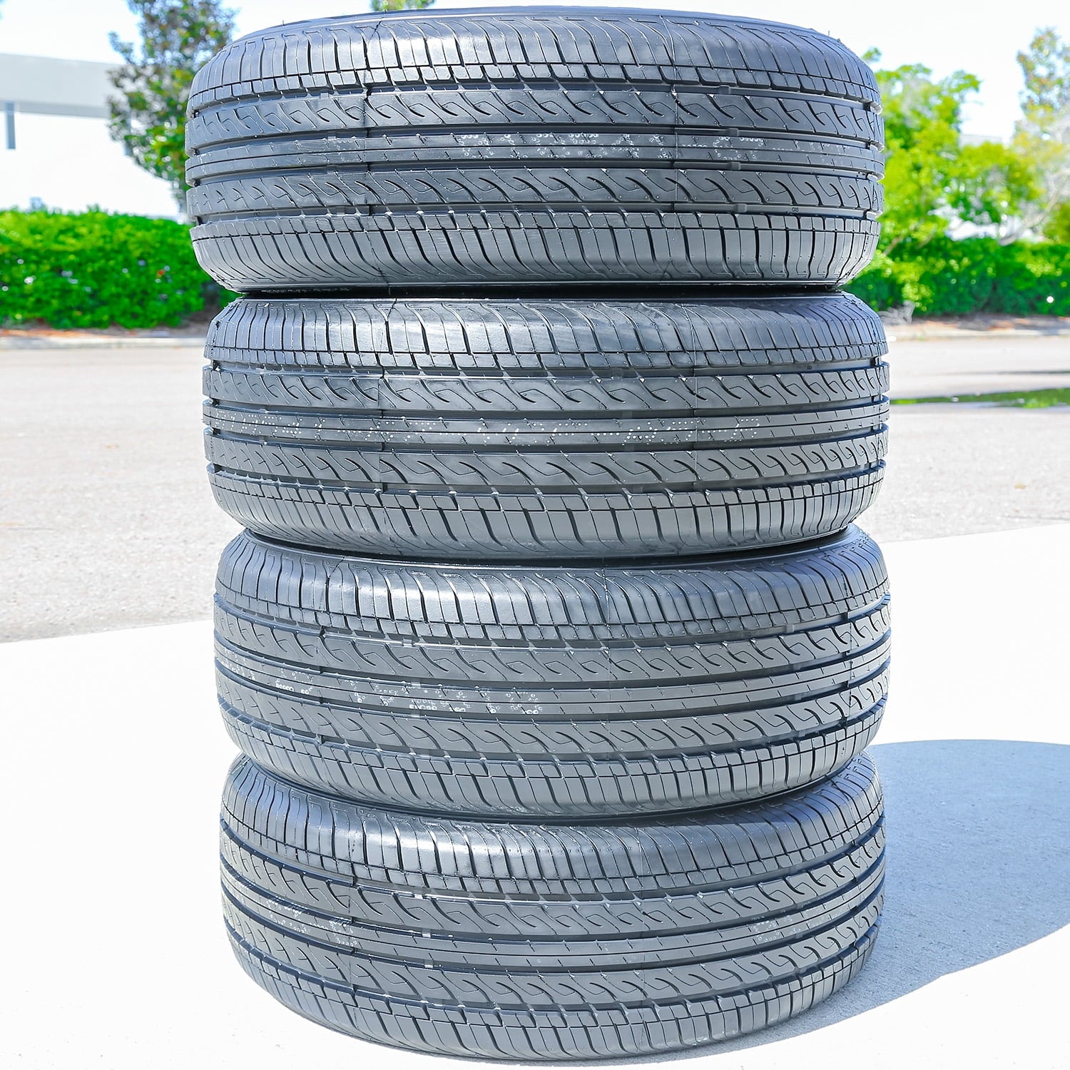 Dcenti Wheel Dcenti DC33 225/40R18 92V a/s All Season Tire
