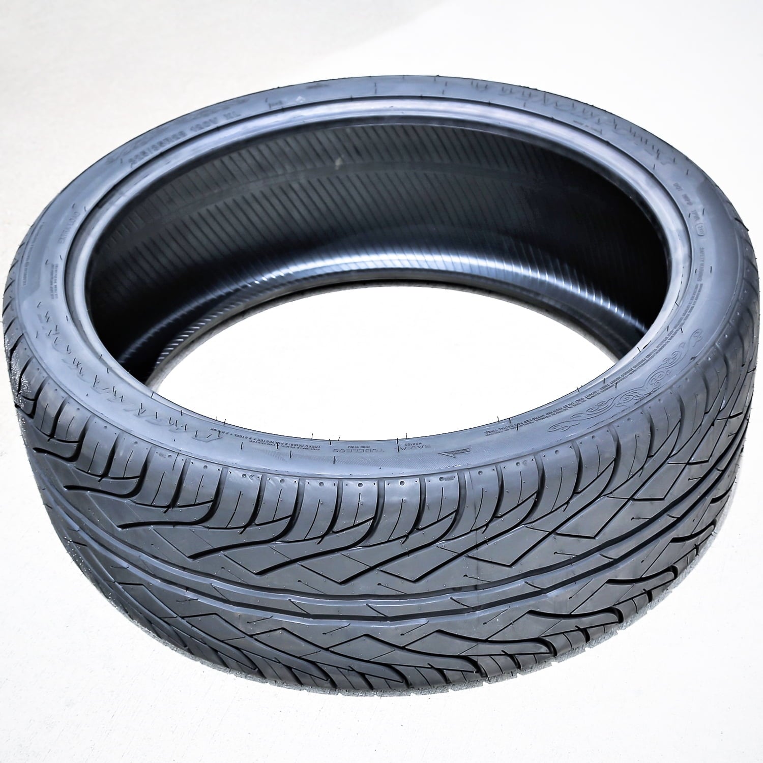 Venom Power Ragnarok One 325/35R28 120V XL Performance a/s All Season Tire