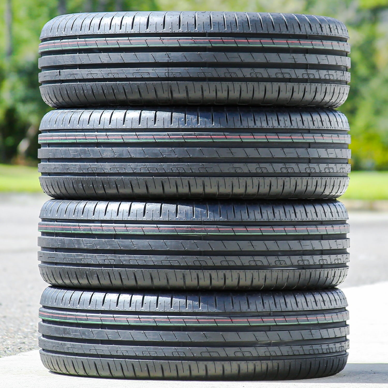 Goodyear EfficientGrip Performance 215/60R16 95H Performance Summer Tire