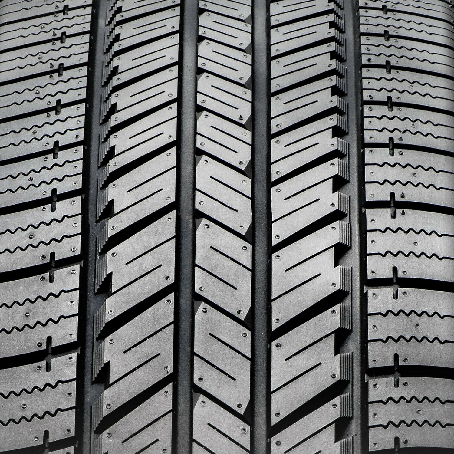 Blackhawk Hiscend-H HT01 225/70R15 100S a/s All Season Tire