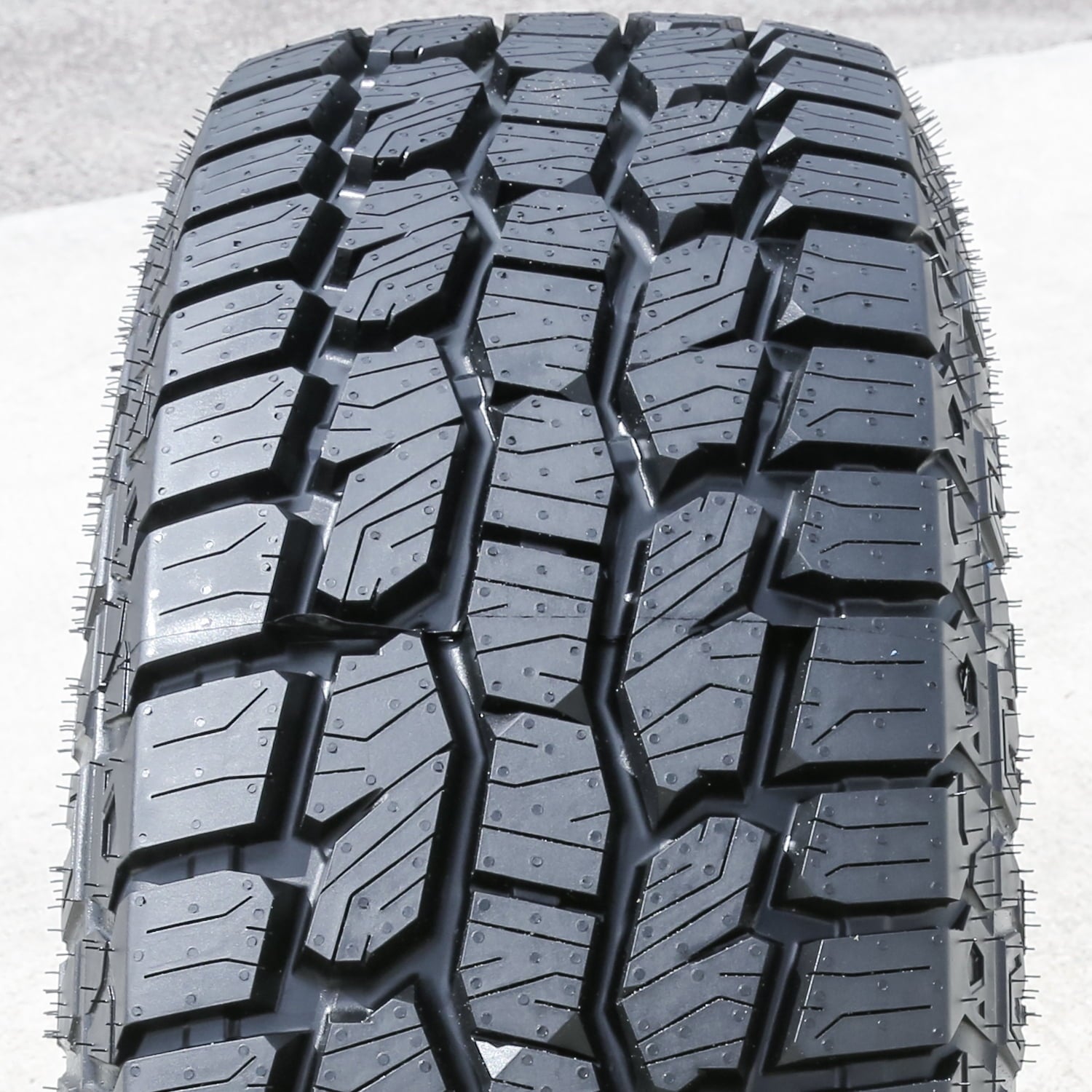 Atlas Tire Paraller A/T 265/65R18 122/119Q E 10 Ply owl All Terrain Light Truck Tire