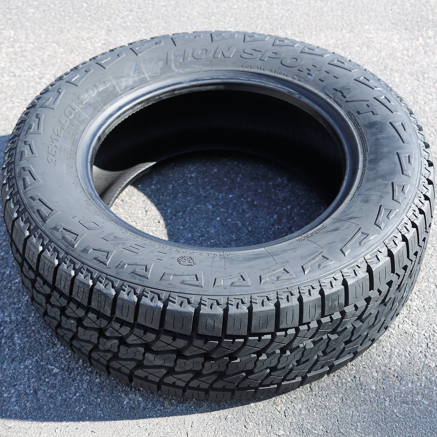Leao Lion Sport A/T 245/70R17 110S All Terrain Tire