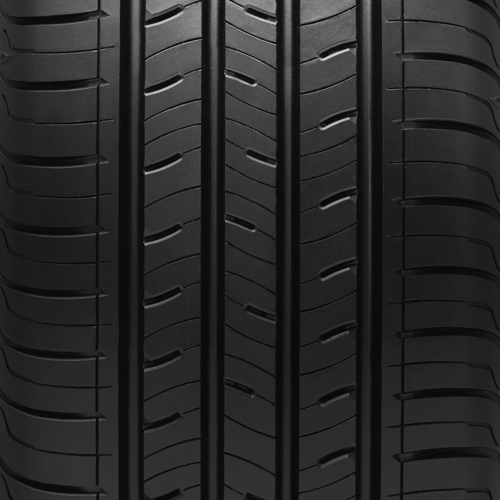 Kumho Tire Kumho Solus TA31 All Season 225/45R18 95V XL Passenger Tire