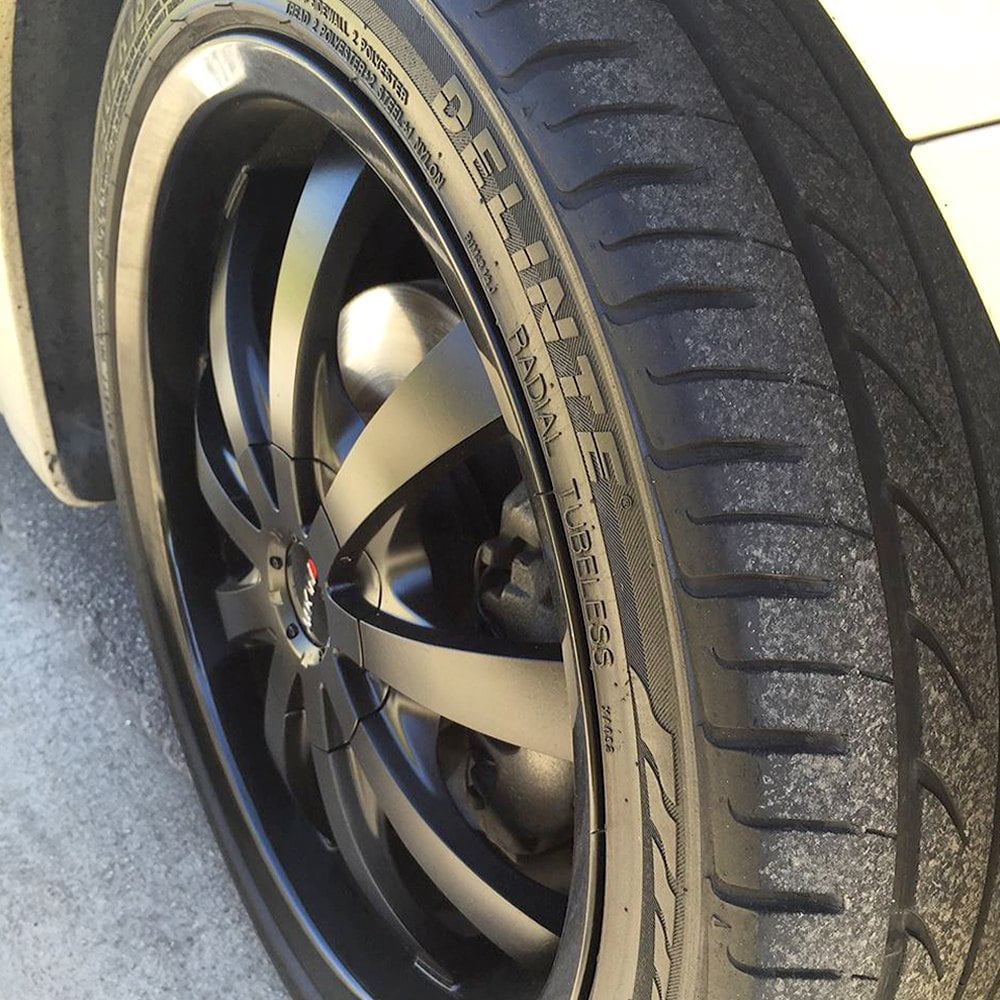 Delinte Thunder D7 All Season 245/35R20 95W XL Passenger Tire