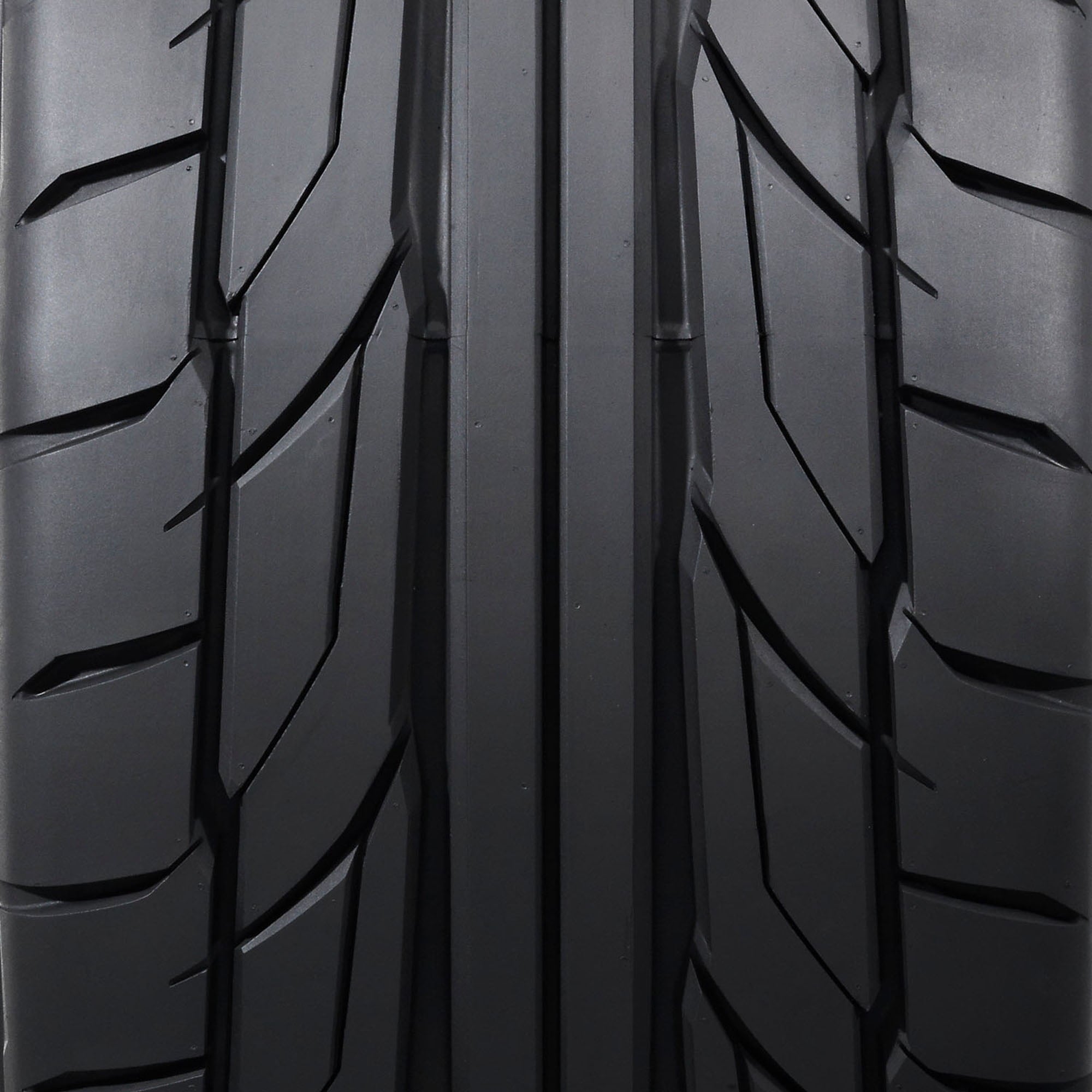 Nitto NT555 G2 305/30R20XL 103W BSW Tire
