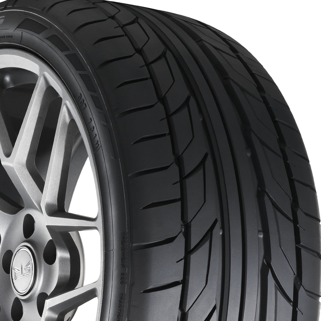 Nitto NT555 G2 UHP 255/35ZR18 94W XL Passenger Tire