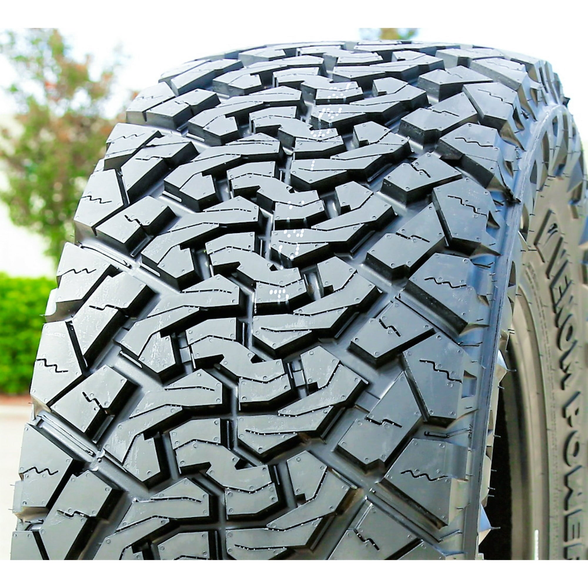 Venom Power Terra Hunter X/T 275/55R20 120/117S E 10 Ply Extreme Terrain Light Truck Tire